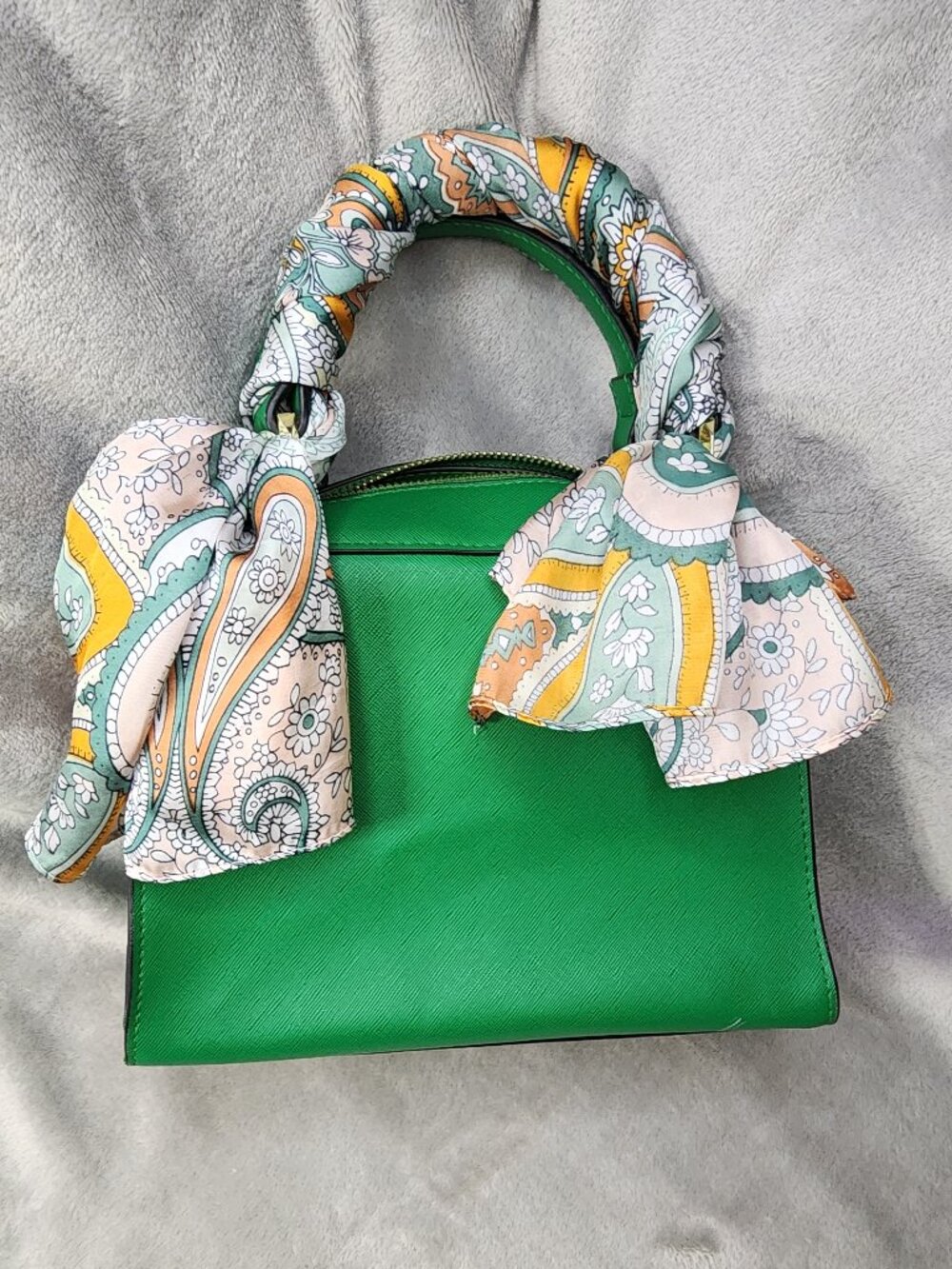 GUC Women's Steve Madden Kelly Green satchel crossbody bag - Picture 1 of 16